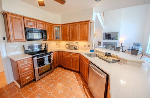 Riva House | Riverfront Retreat 7mil from MD Renaissance Fest!