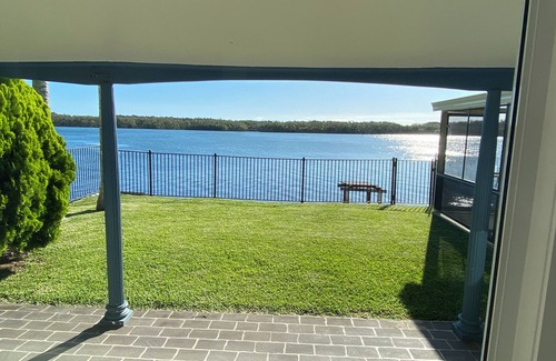 Fernbank Creek House | Riverfront retreat with swimming pool in Port Macquarie
