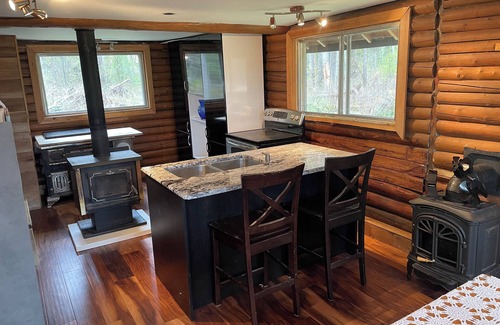 Central Alberta Cabin | Riverfront Rustic Cabin