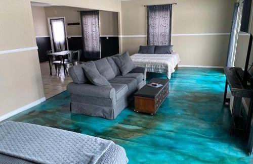 St. Joseph House | Riverfront Studio Cabin with Best View and Huge Yard