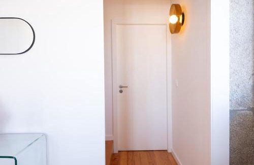 Viana do Castelo Apartment | Riverfront Stylish Apartment - waterfront 2BR