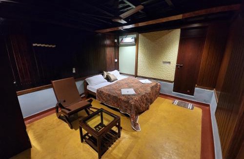 Nedumudy Bed & Breakfast | Riverine Heritage Resort