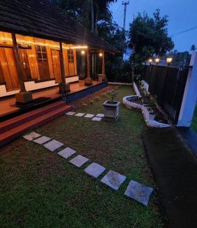 Nedumudy Bed & Breakfast | Riverine Heritage Resort