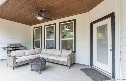 Spring Branch House | Rivermont - 4 Bedroom 2 Bathroom Family Retreat in Spring Branch, Texas
