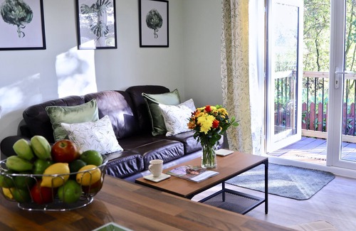Sutton Hill Apartment | Rivers Edge