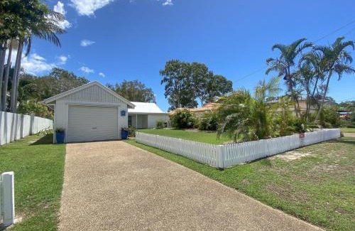 Burrum Heads House | Riverside