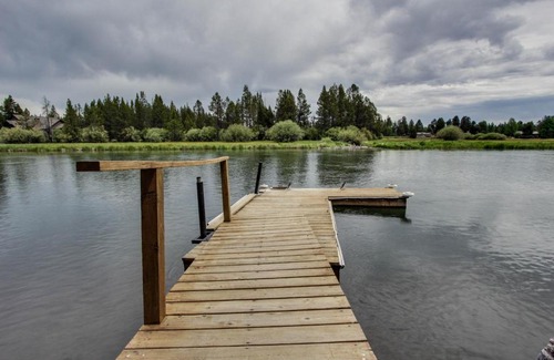 Three Rivers House | Riverside Breeze