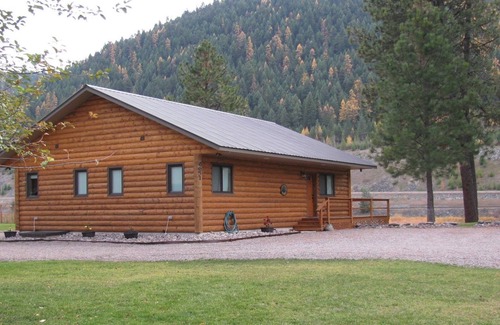 Libby Cabin | Riverside Cabin adjacent to Kootenai National Forest with Mountain View