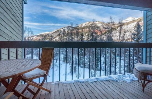 Telluride House | Riverside Condos C202 by AvantStay Condo Close To Downtown Town Park Ski Lift 8