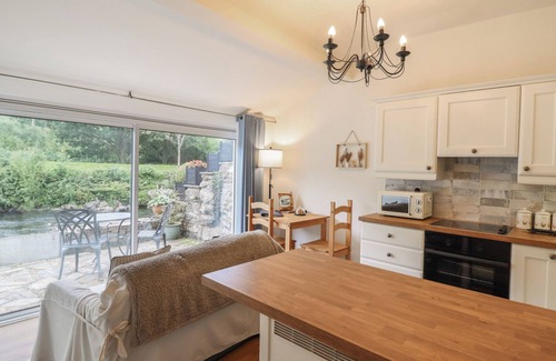 Beddgelert House | RIVERSIDE COTTAGE, pet friendly, with open fire in Beddgelert