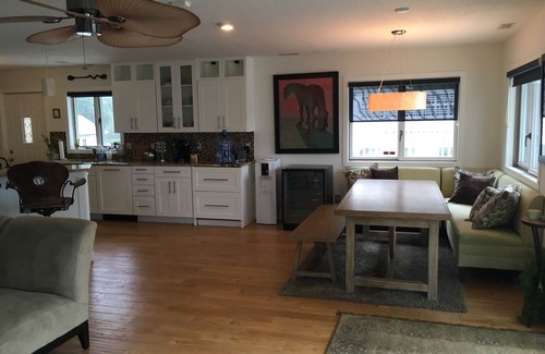 Quad Cities House | Riverside Cottage