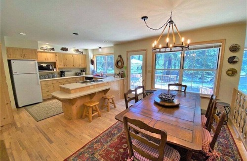 Durango - Purgatory Cabin | Riverside Home on the Florida River, Quiet Location, Pet Friendly, Great Views