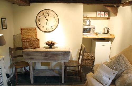 Costessey Bed & Breakfast | Riverside House