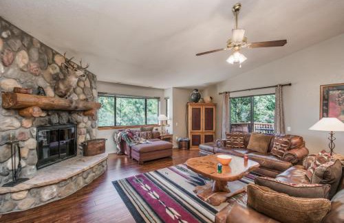 Ruidoso House | Riverside House