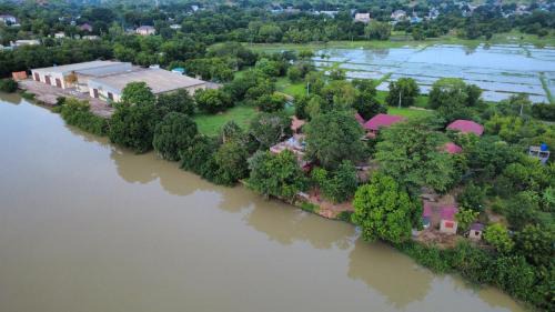 Central River Cabin | Riverside Lodge Bansang