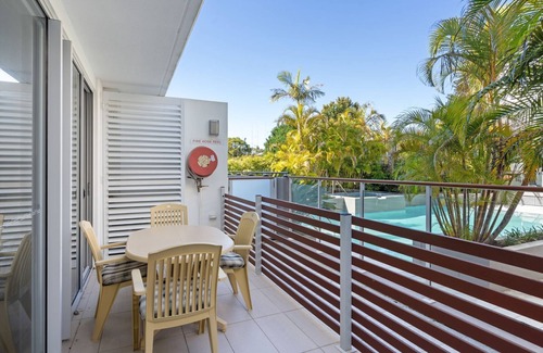 Forster Apartment | Riverside luxury apartment across two levels at Waterline.