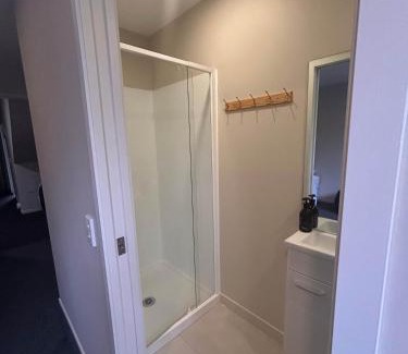 Orewa Apartment | Riverside Oasis