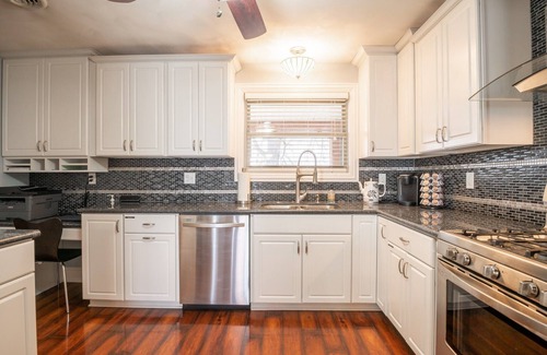 Peoria Heights House | Riverside Paradise