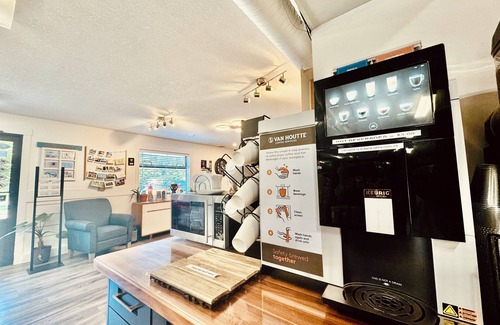 Regional District of Nanaimo Hotel | Riverside Resort & RV Park