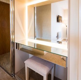 Durham Apartment | Riverside Retreat - Durham