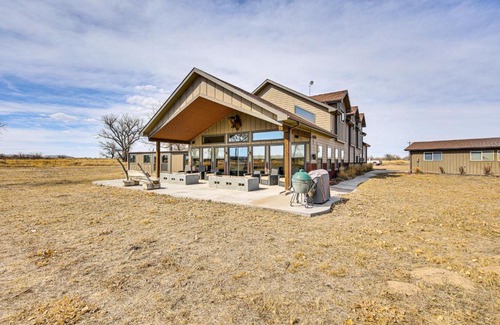 Bridgeport House | Riverside Retreat in Bridgeport with Game Room!