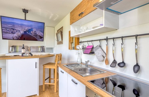 Metlika House | Riverside Suite Mare private beach, Gradac, Slovenia