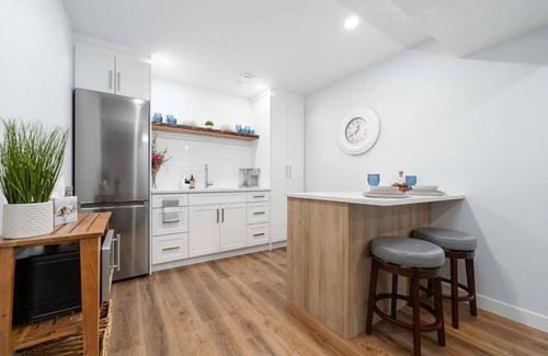 St. Albert House | Riverside Suite ~ New, with kitchenette, washer/dryer, & amenities nearby