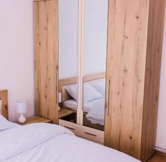 Satu Mare Apartment | Riverside White Apartment
