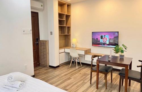 Ho Chi Minh City Apartment | RiverSideApt nearAirport.Bed/Netflix/Chill/Terrace