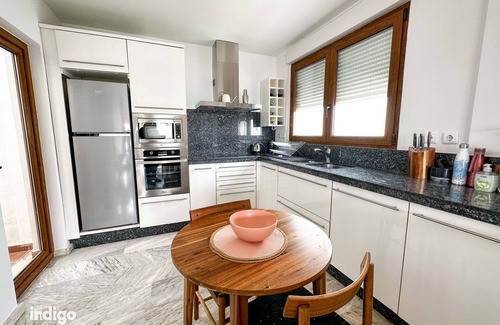 Ayamonte Ski Chalet | Riverview 4 Bedroom Casa, with Private Pool STE03