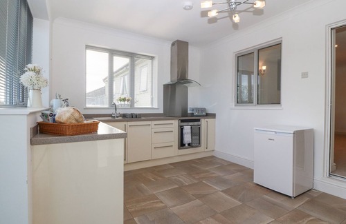 Cemaes Bay Cottage | RIVERVIEW APARTMENT, family friendly in Cemaes Bay