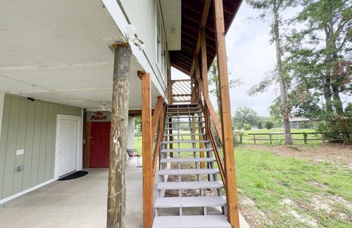 Uvalda Cottage | Riverview cottage by Altamaha River in Uvalda - Perfect for a getaway
