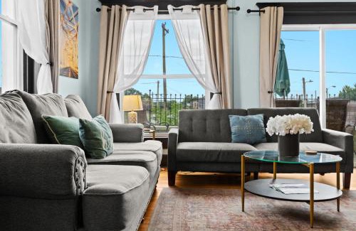 Jeffersonville House | Riverview Escape in Walkable Historic District