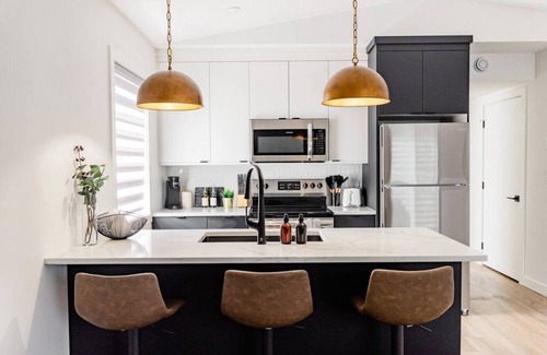 Winnipeg House | Riverview Health | Trendy Area | Free Parking