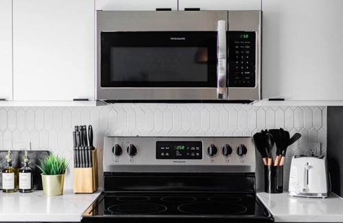 Winnipeg House | Riverview Health | Trendy Area | Free Parking