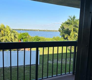 Fort Myers Hotel | Riverview Inn