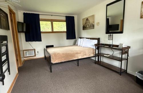 Cornell Cabin | Riverview Lodge