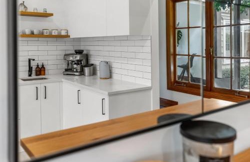 Riverhead House | Riverview Retreat