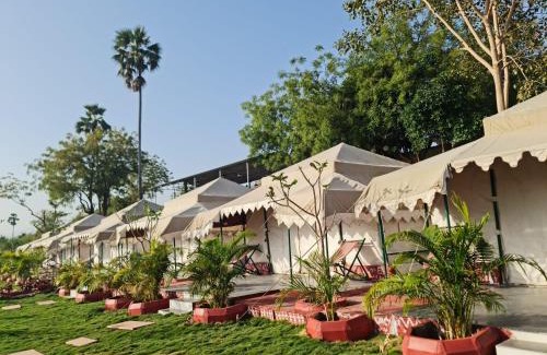 Rajpipla Resort | RiverView Tent Resort