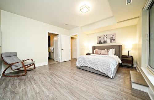 Toronto Entertainment District Apartment | Rivetstays - The Atmos I