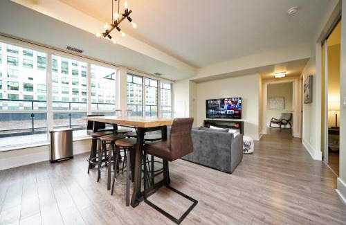 Toronto Entertainment District Apartment | Rivetstays - The Atmos I