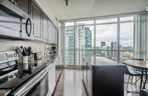Fort York Hotel | RivetStays - The Neptune