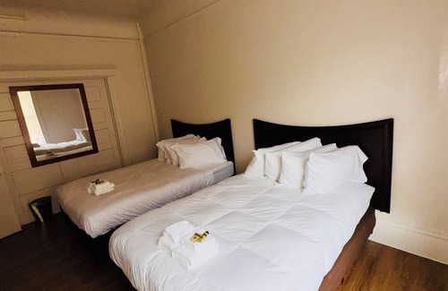 Tenderloin Hotel | Riviera hotel