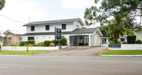 South Toowoomba Hotel | Riviera on Ruthven