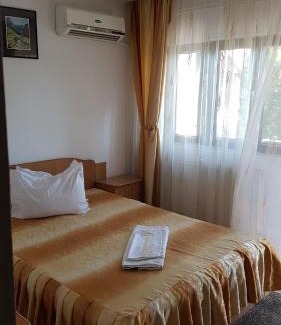 Ramnicu Valcea Bed & Breakfast | Riviera Valceana