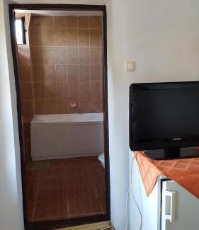 Ramnicu Valcea Bed & Breakfast | Riviera Valceana