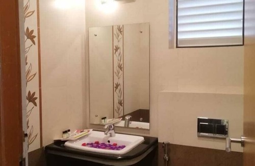 Chithirapuram Resort | Rivulet