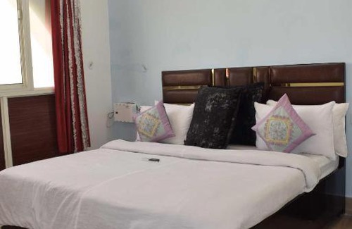 Nivari Resort | Riyasat Cottage
