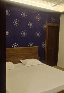 Dewas Hotel | RJ Hotel