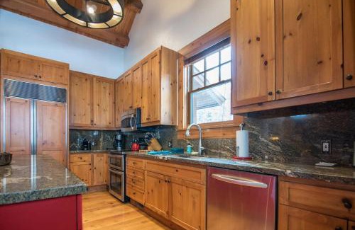 Granite Ridge House | RMR: Granite Ridge Homestead 3070 in Teton Village